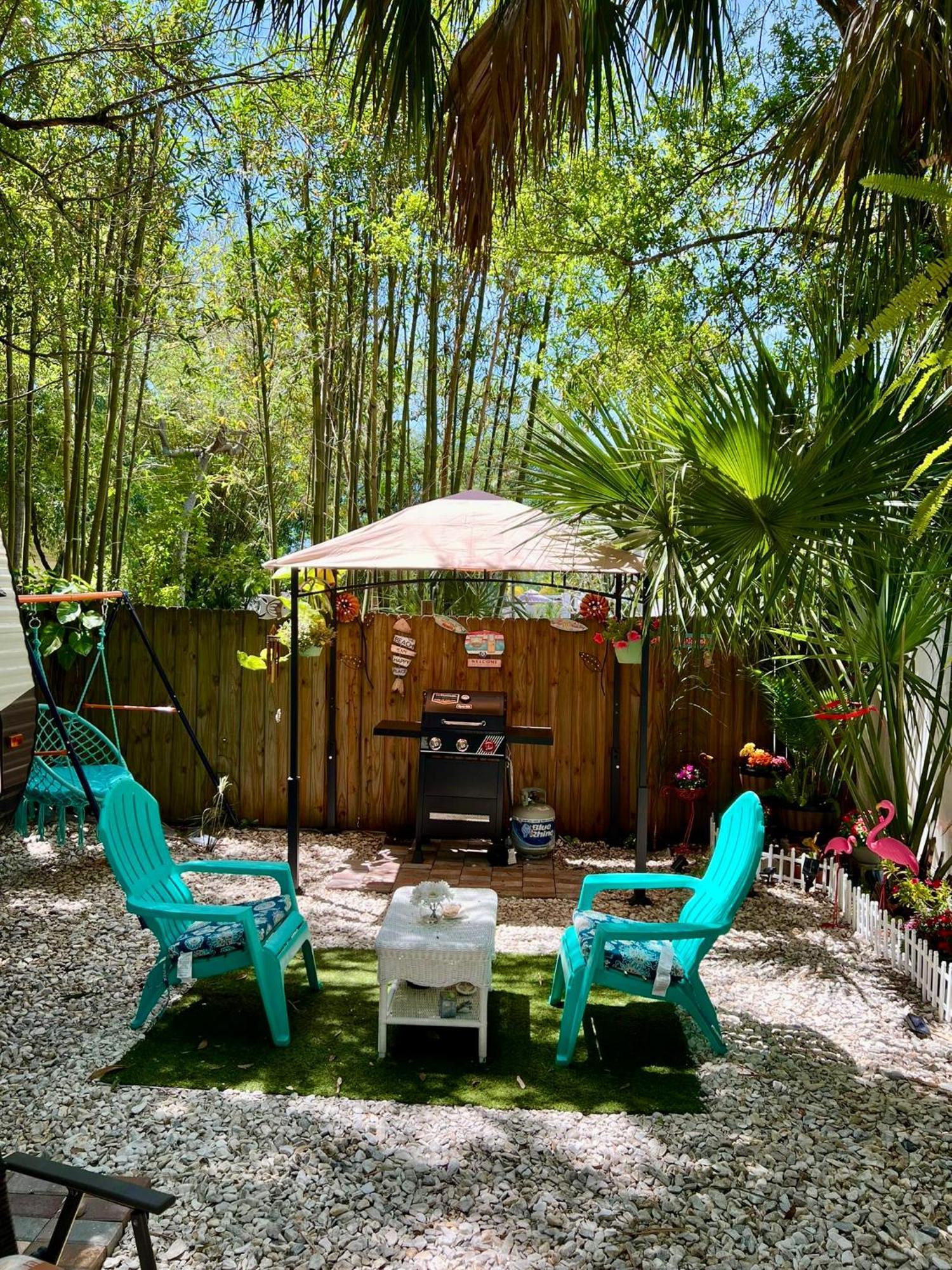 Rv Camper Paradise On The Wheels In Clearwater Beaches Largo Exterior photo